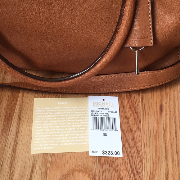 (Like new) Michael Kors Large Hamilton handbag - Picture 4 of 8